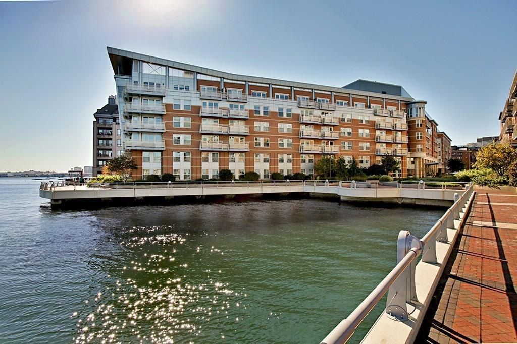 Boston Wharf Warmth